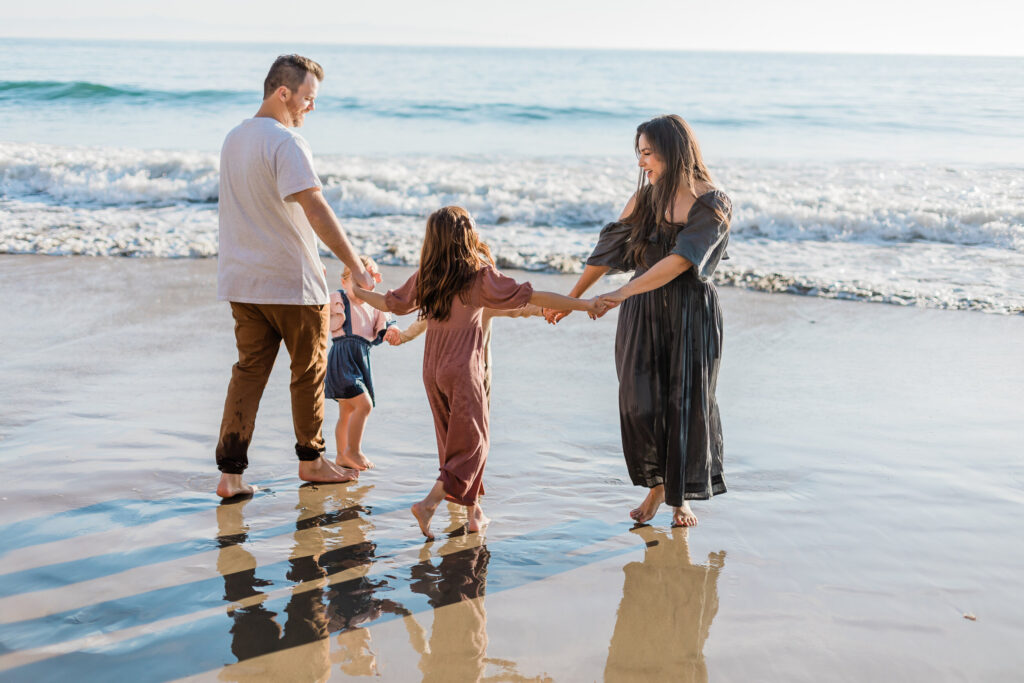 beach outfit guide for family photos
